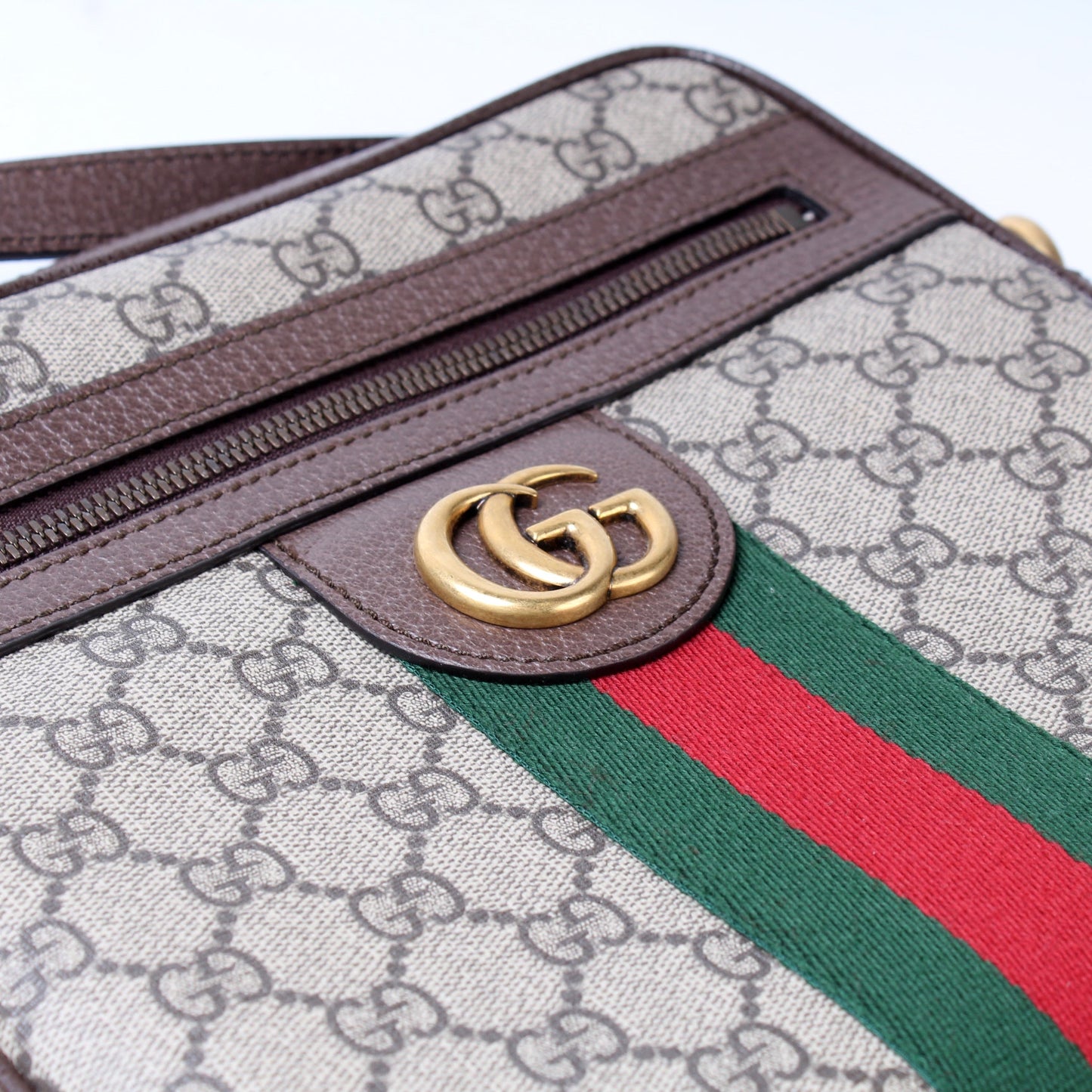 547926 Ophidia Messenger lbcase