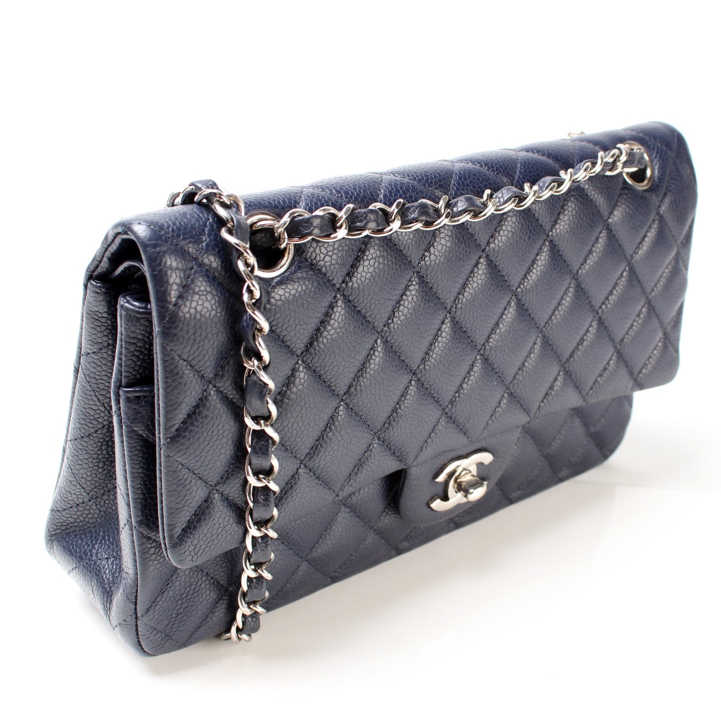 Classic Flap Medium Caviar 19M