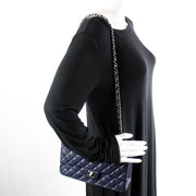 Classic Flap Medium Caviar 19M