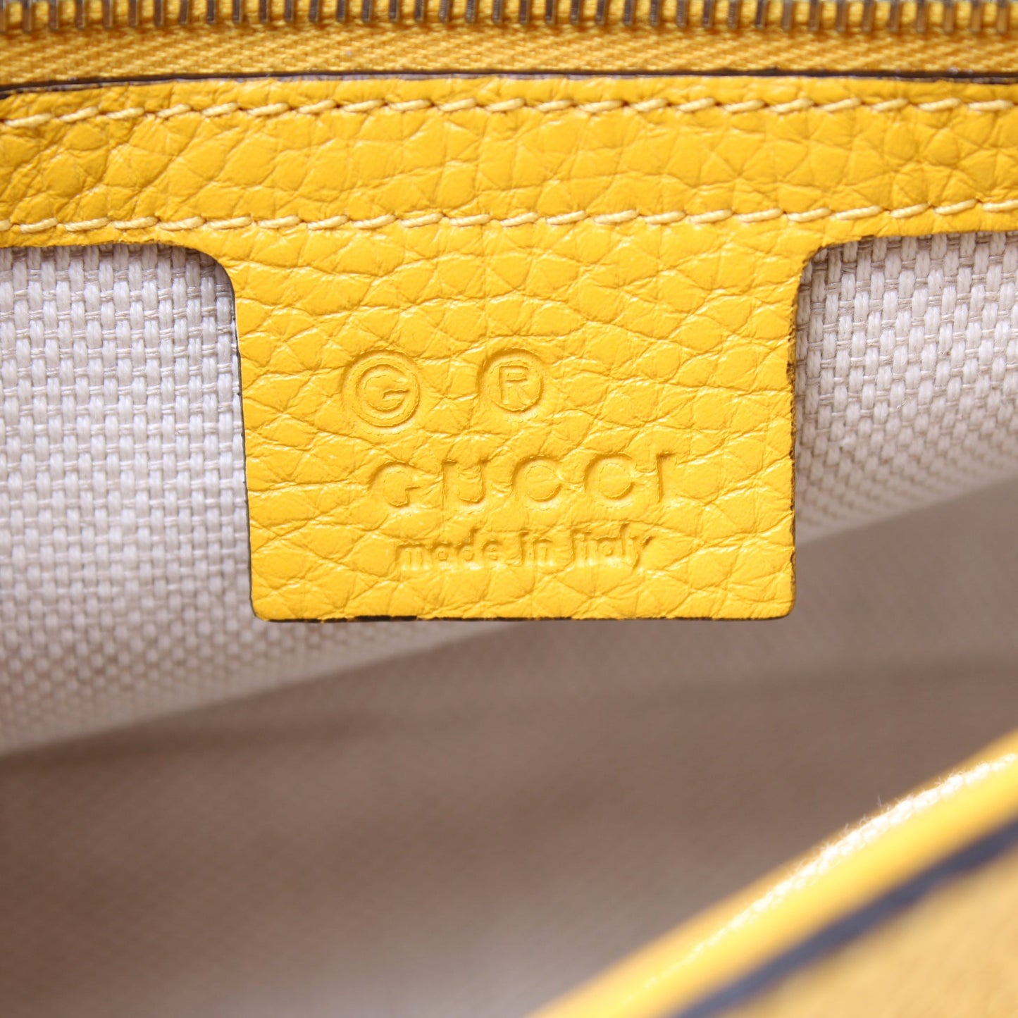 536224 Soho Chain Tassel Flap lbcase