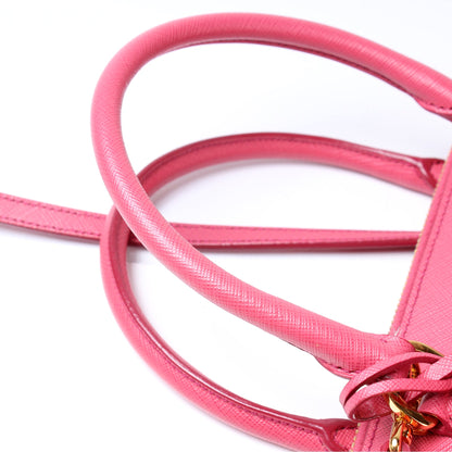 Saffiano Lux Promenade Medium