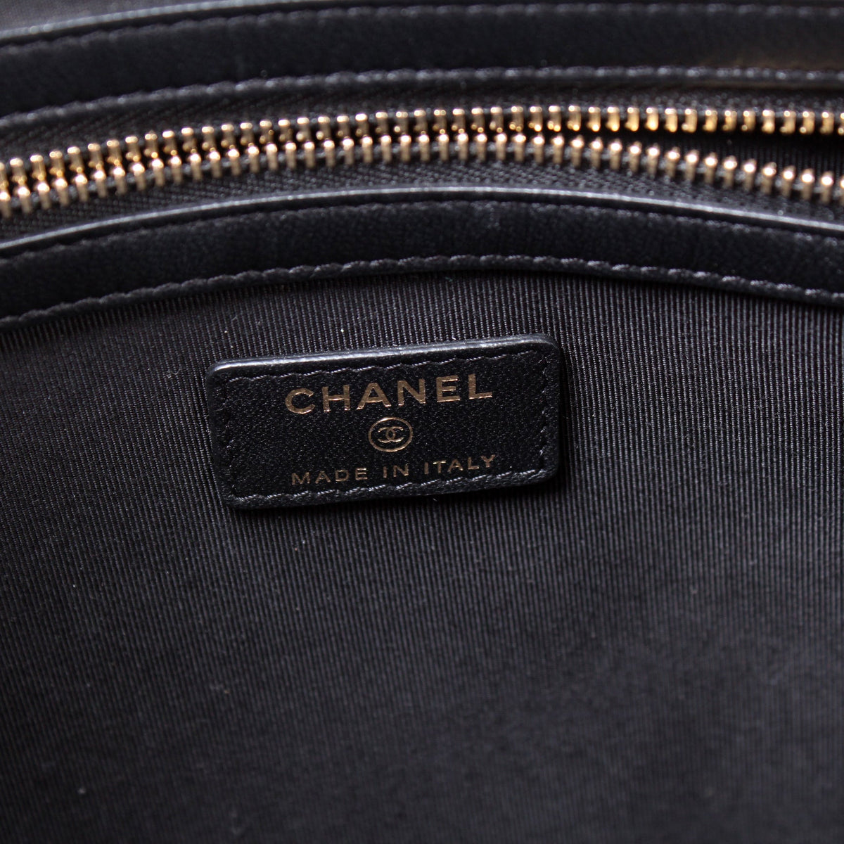 O Case Large Quilted Lambskin 22M