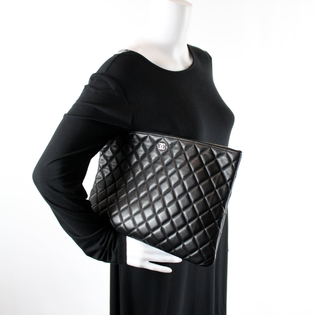 O Case Large Quilted Lambskin 22M