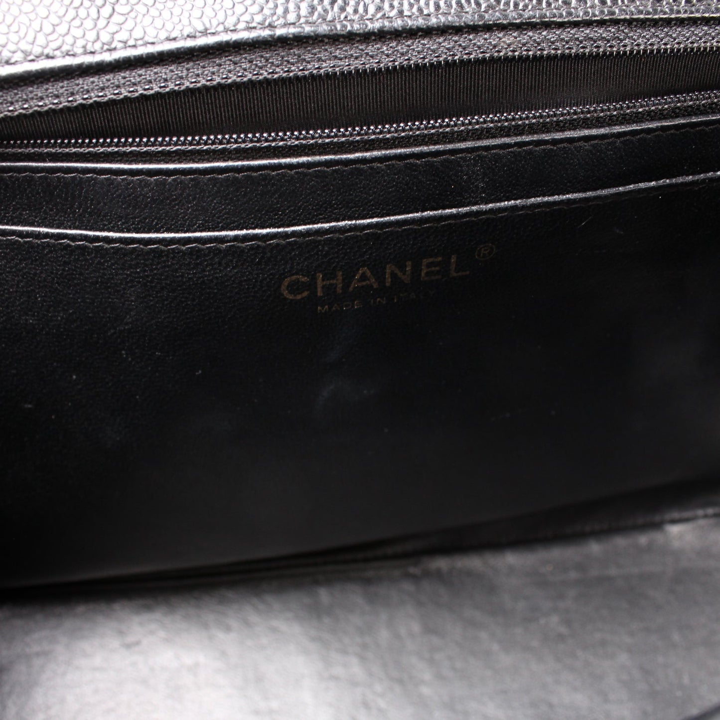 Classic Flap Jumbo Caviar 13M
