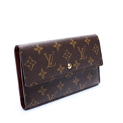 International Wallet Monogram