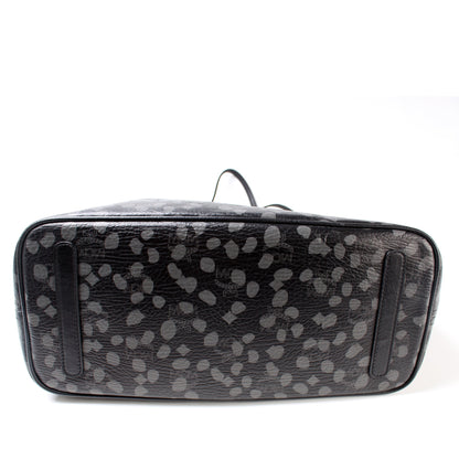 Loveless Guild Prime Tote w/Pouch