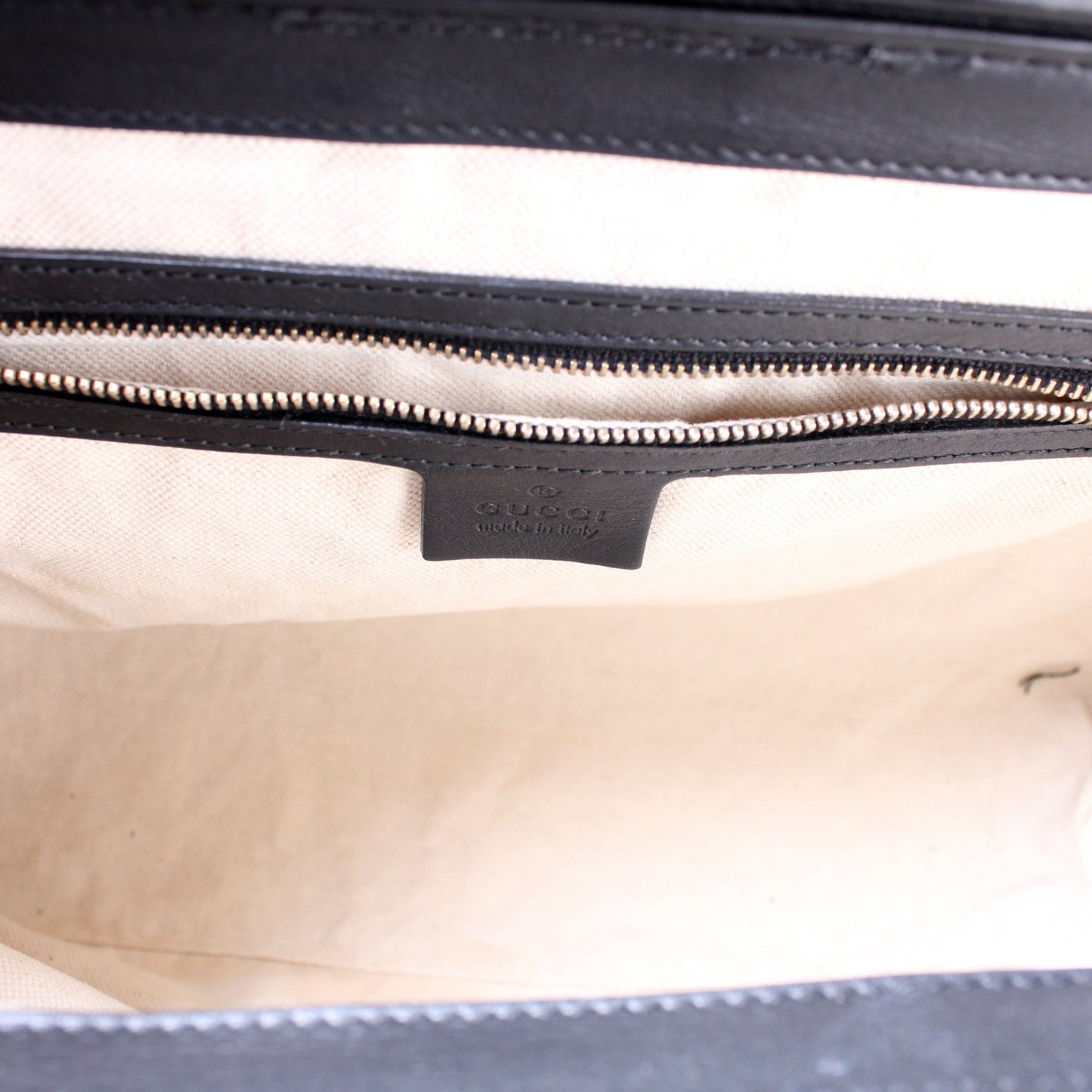 296860 Bold Bamboo Top Handle Bag Medium lbcase
