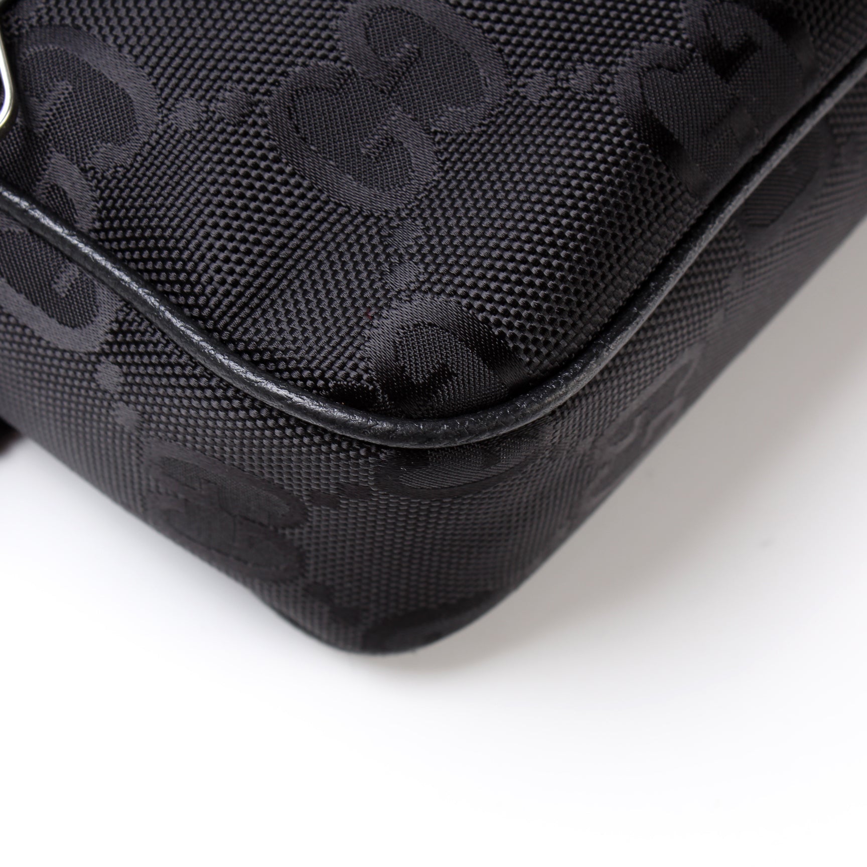 631341 Off The Grid Nylon Logo Belt Bag lbcase
