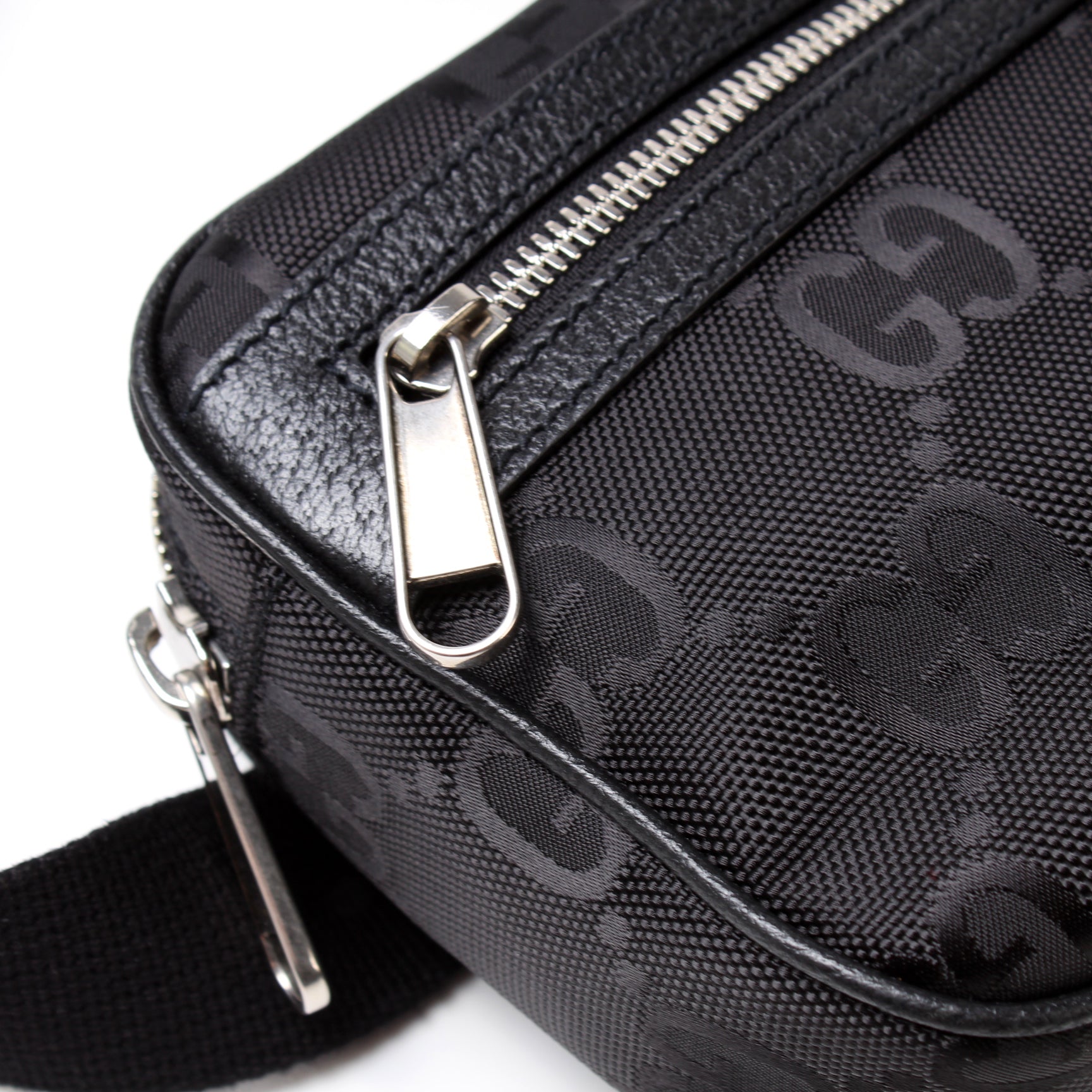 631341 Off The Grid Nylon Logo Belt Bag lbcase