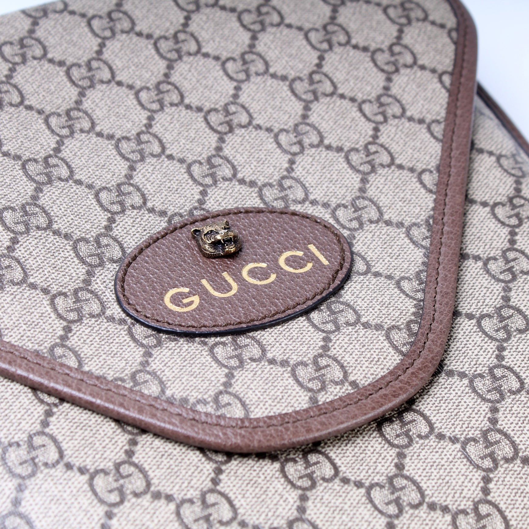 598604 GG Supreme Neo Vintage lbcase