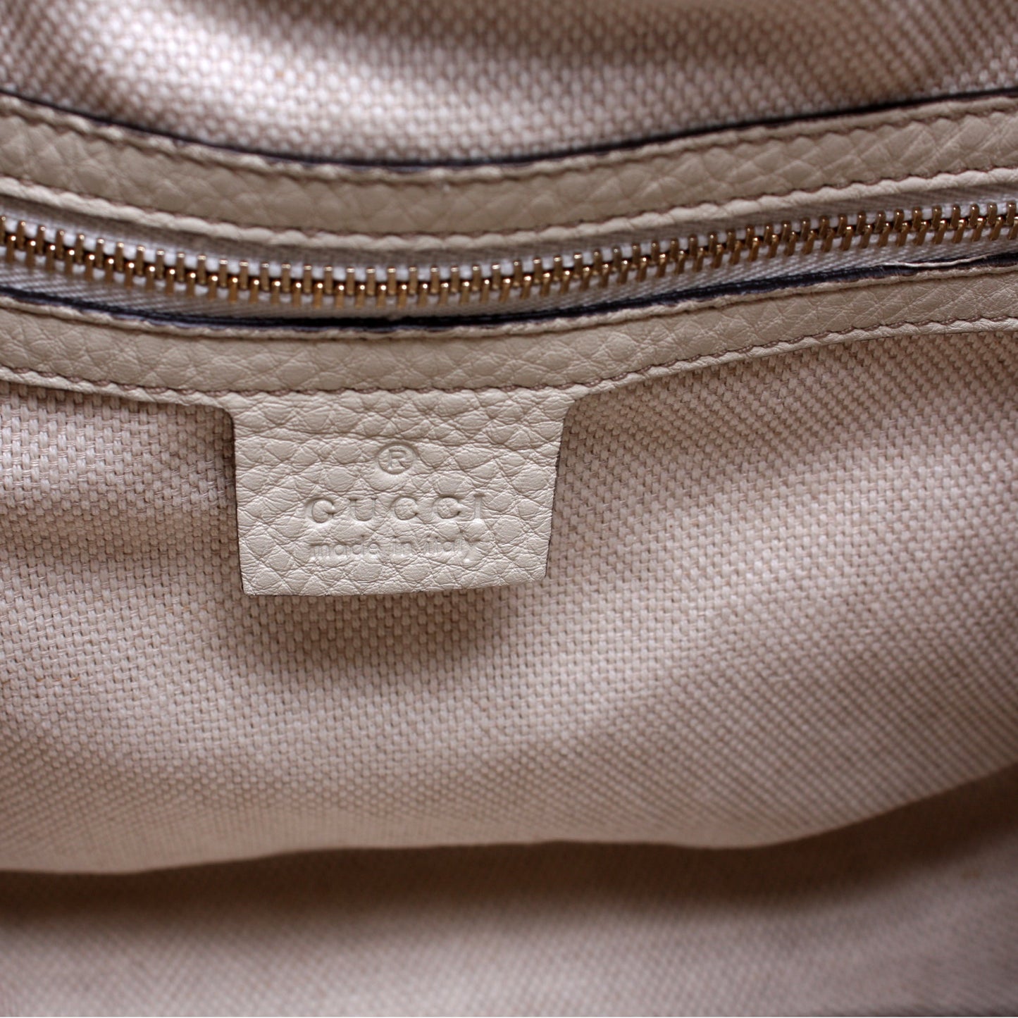 336751 Soho Leather Shoulder Bag lbcase