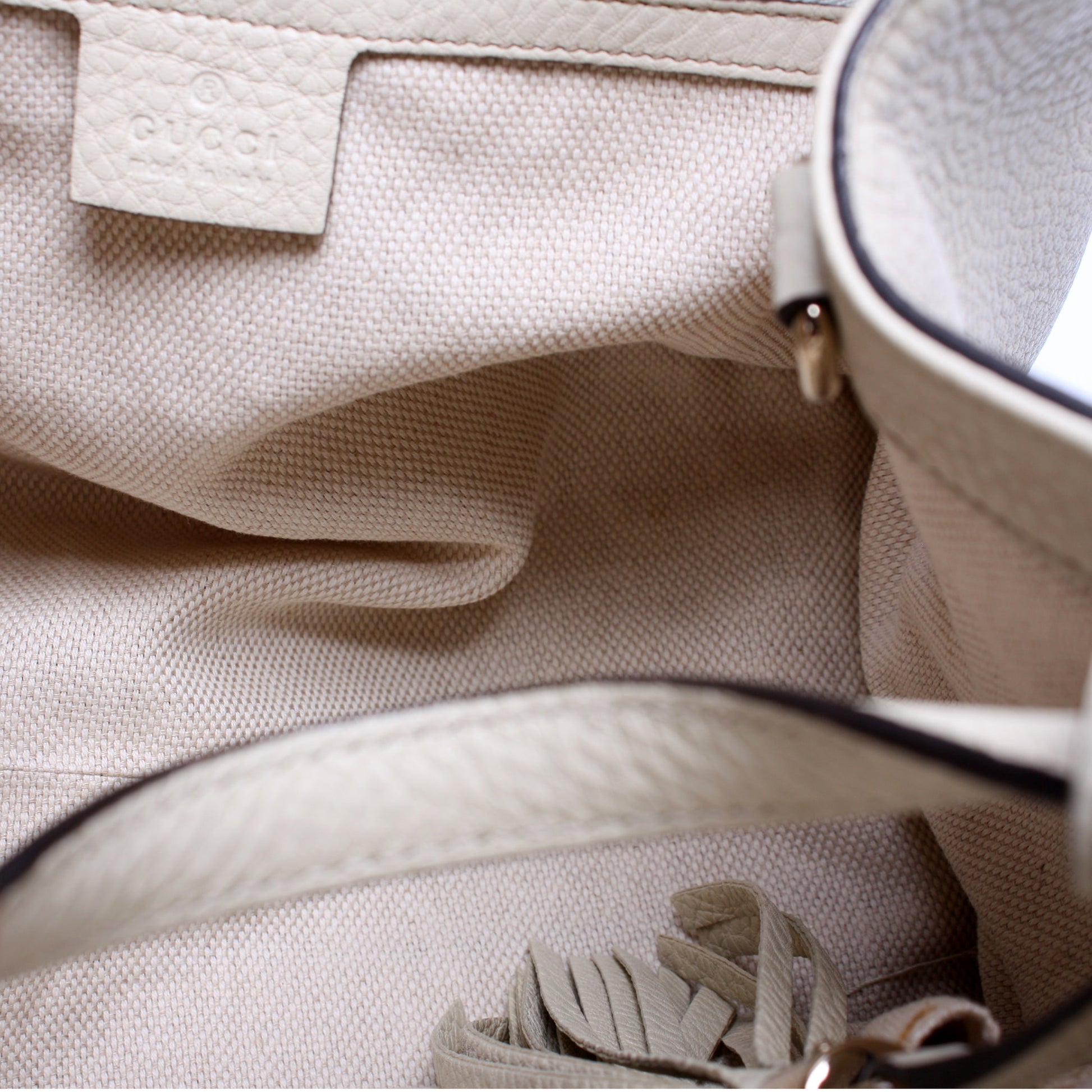 336751 Soho Leather Shoulder Bag lbcase