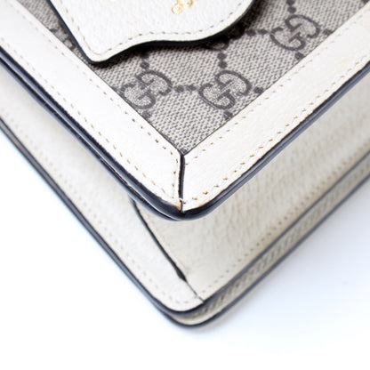 476541 Queen Margaret Small Top Handle lbcase