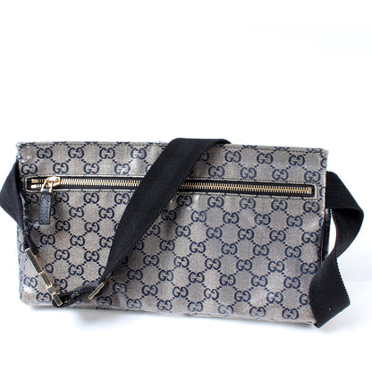 28566 GG Coated Canvas Wait Bag lbcase