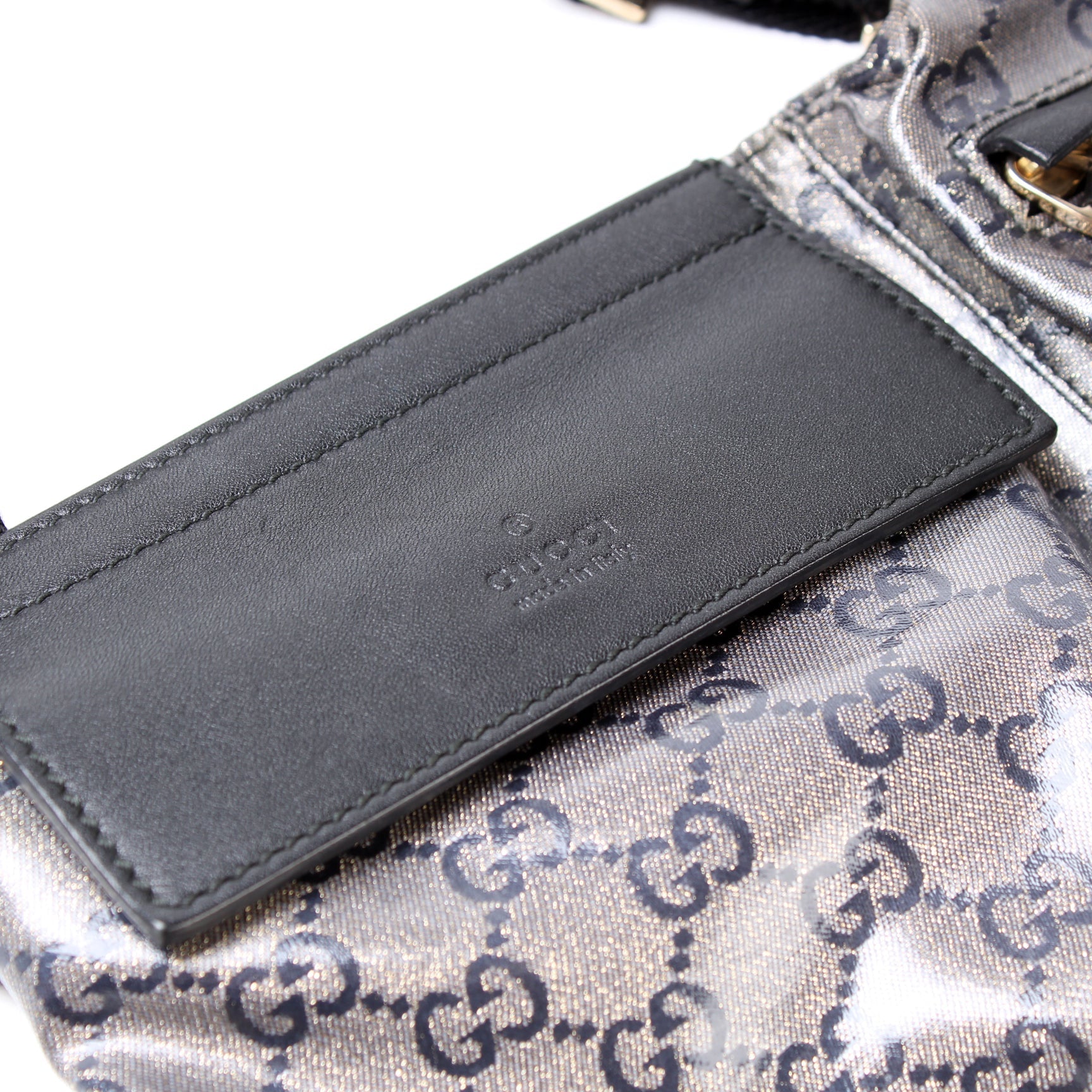 28566 GG Coated Canvas Wait Bag lbcase