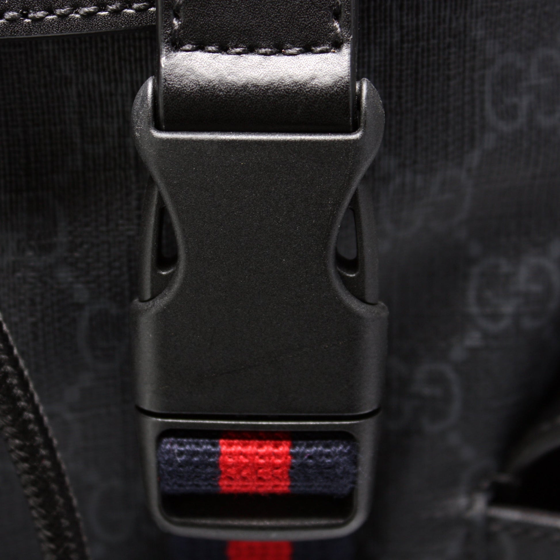 495563 GG Supreme Backpack lbcase
