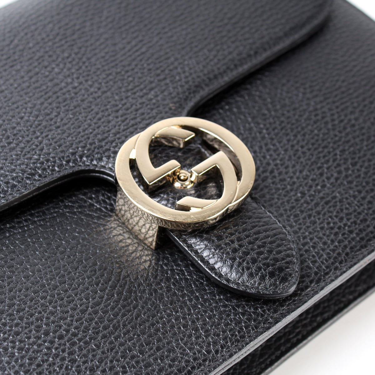 510303 Interlocking GG Shoulder lbcase