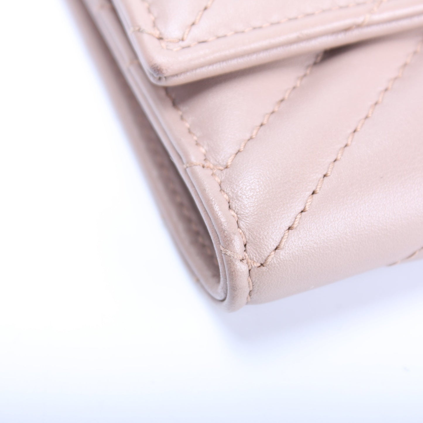 474302 GG Marmont Compact Wallet lbcase