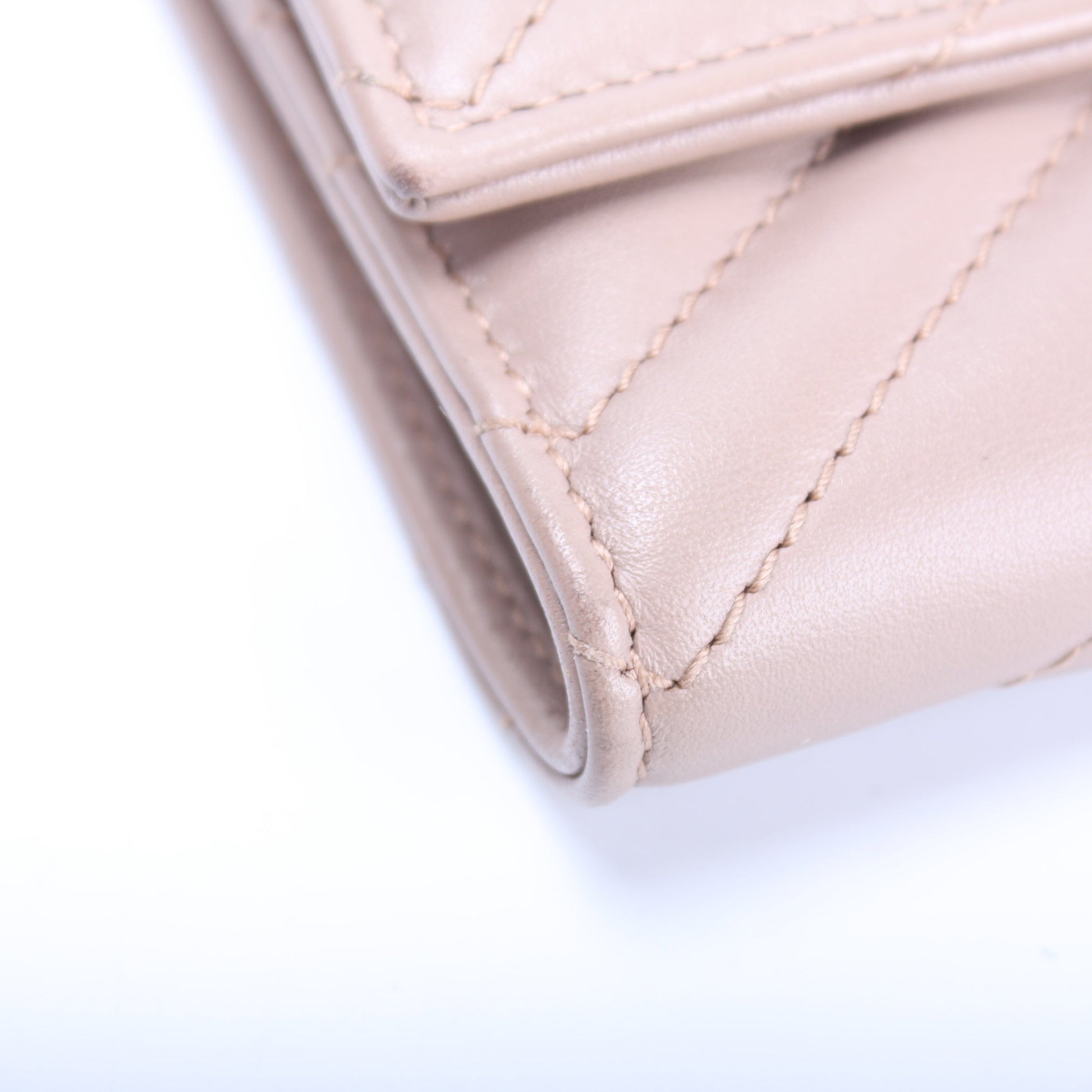474302 GG Marmont Compact Wallet lbcase
