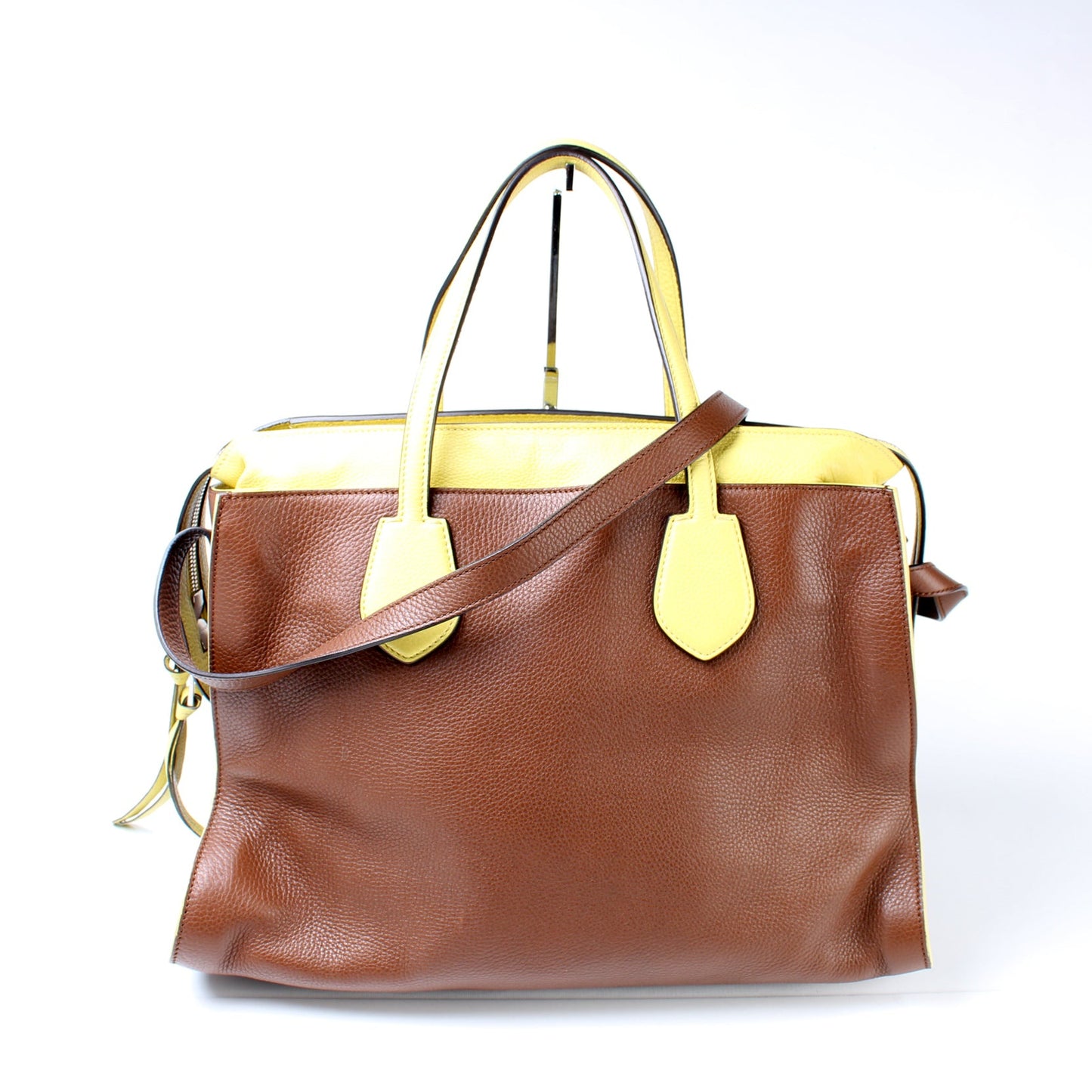 370820 Rambled Layered Tote Leather lbcase