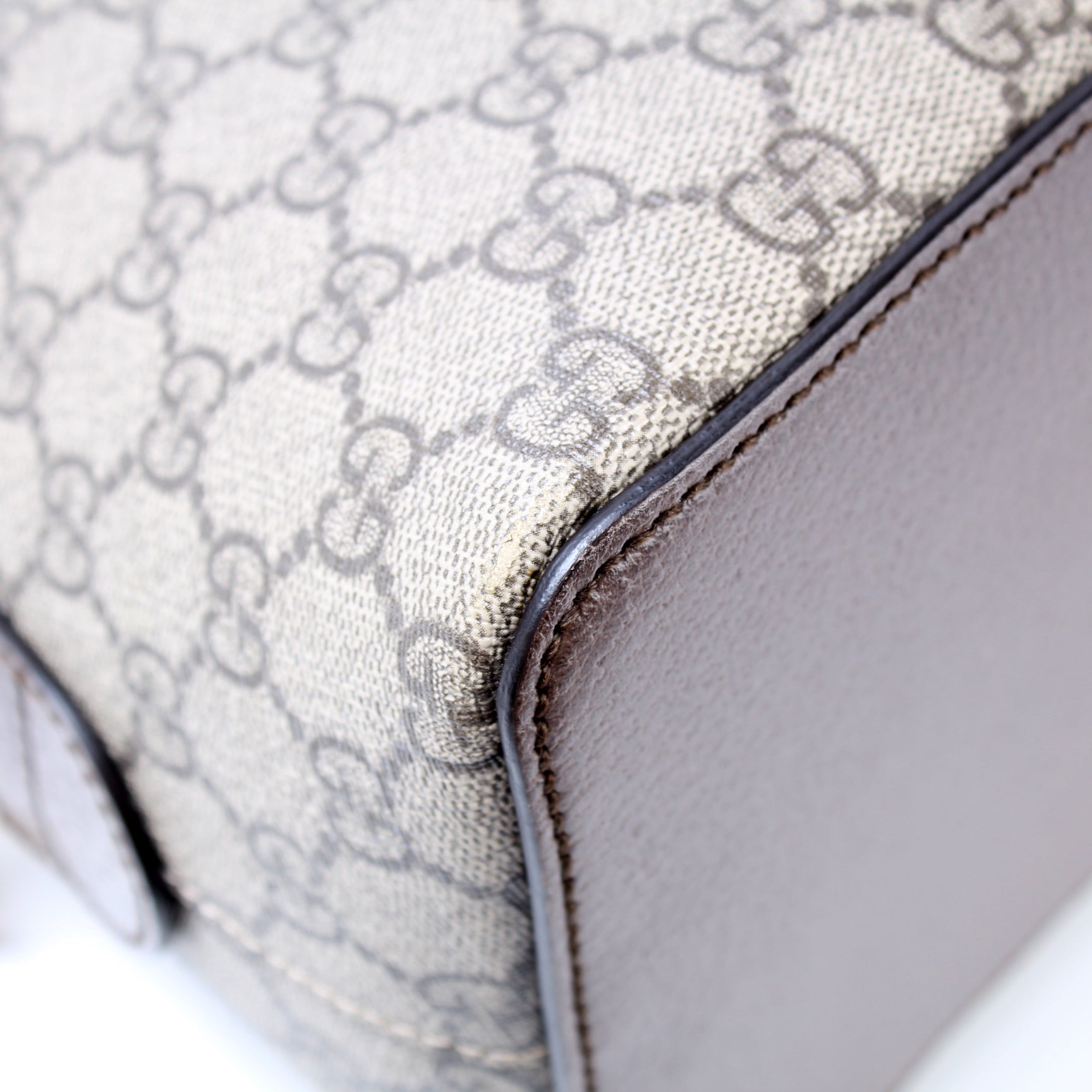524533 Ophidia Medium Top Handle lbcase