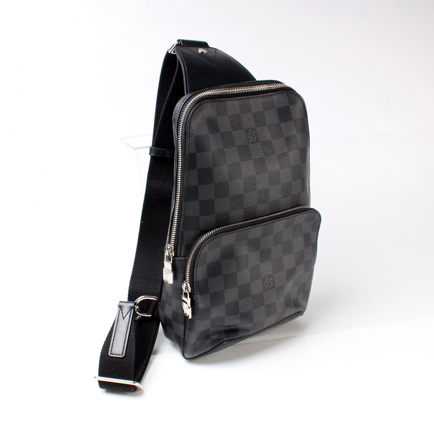 Avenue Sling Bag Damier Graphite