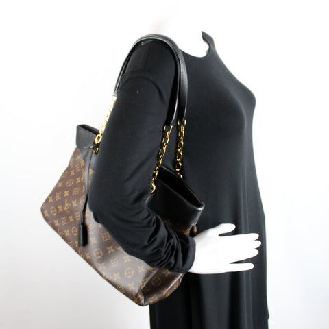 Pallas Shopper Monogram