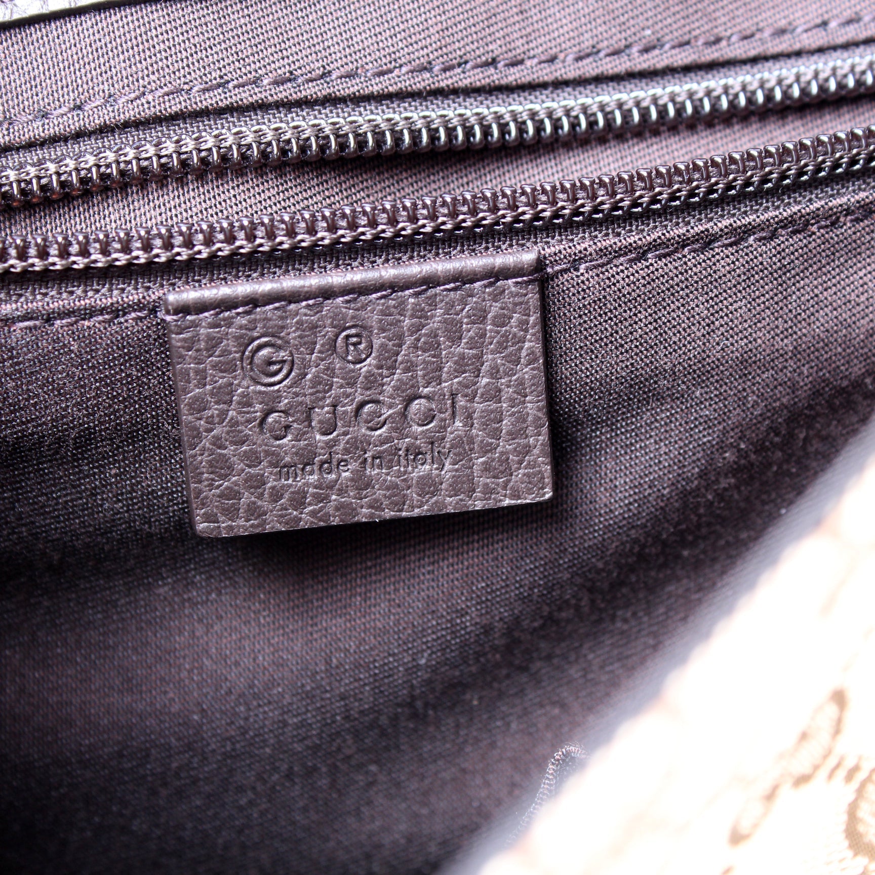 449172 GG Canvas Messenger lbcase