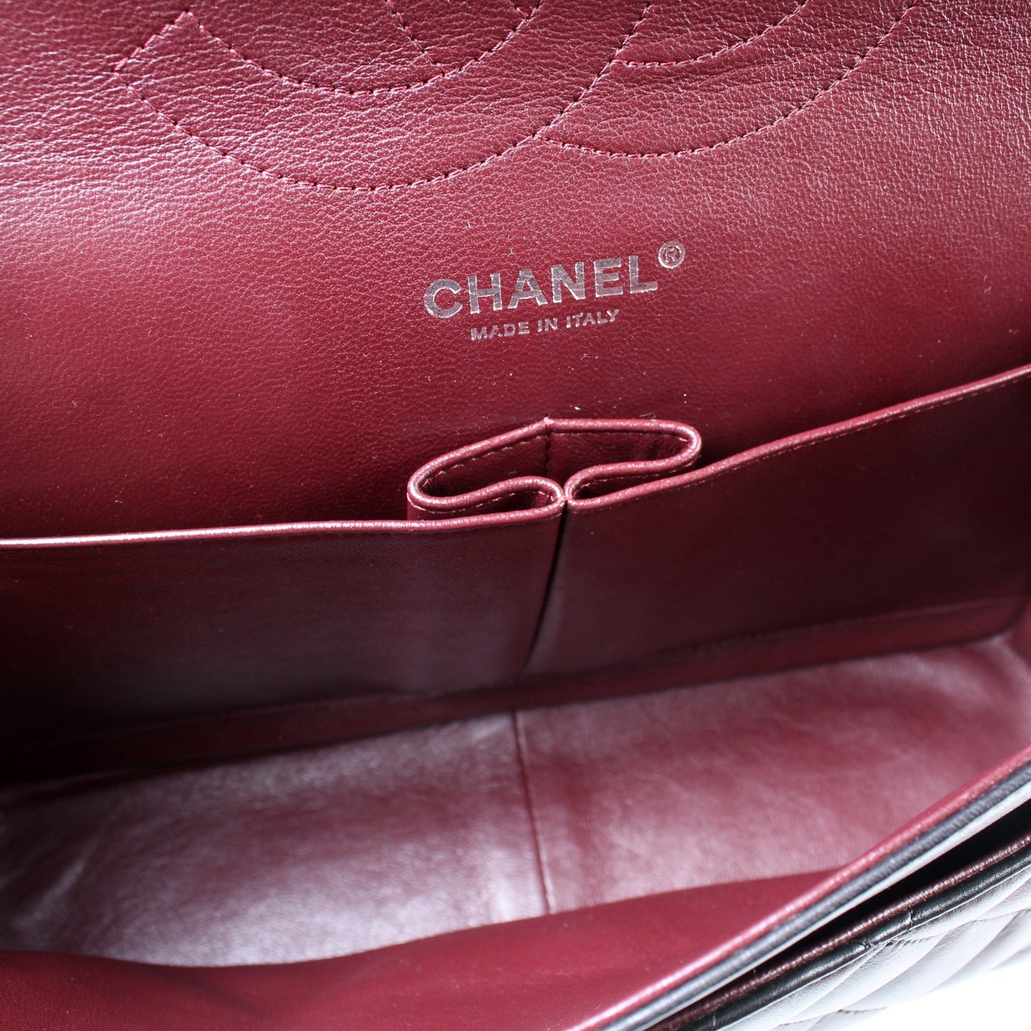 Classic Flap Jumbo Lambskin 14-16M