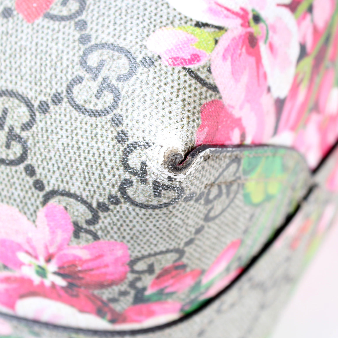 368563 GG Supreme Blooms Medium Reverse Tote lbcase