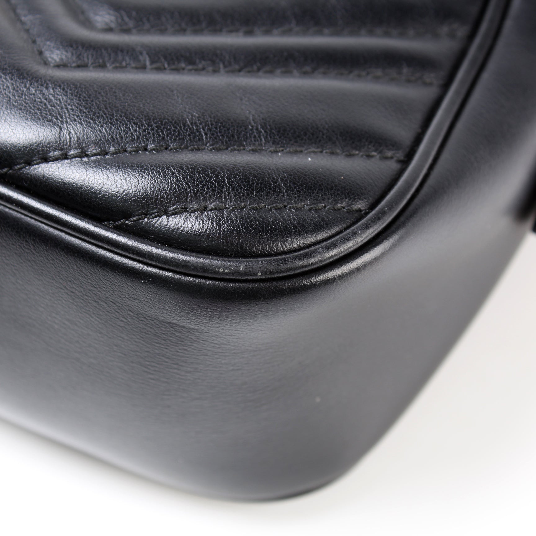 447632 Marmont Small Leather Camera lbcase