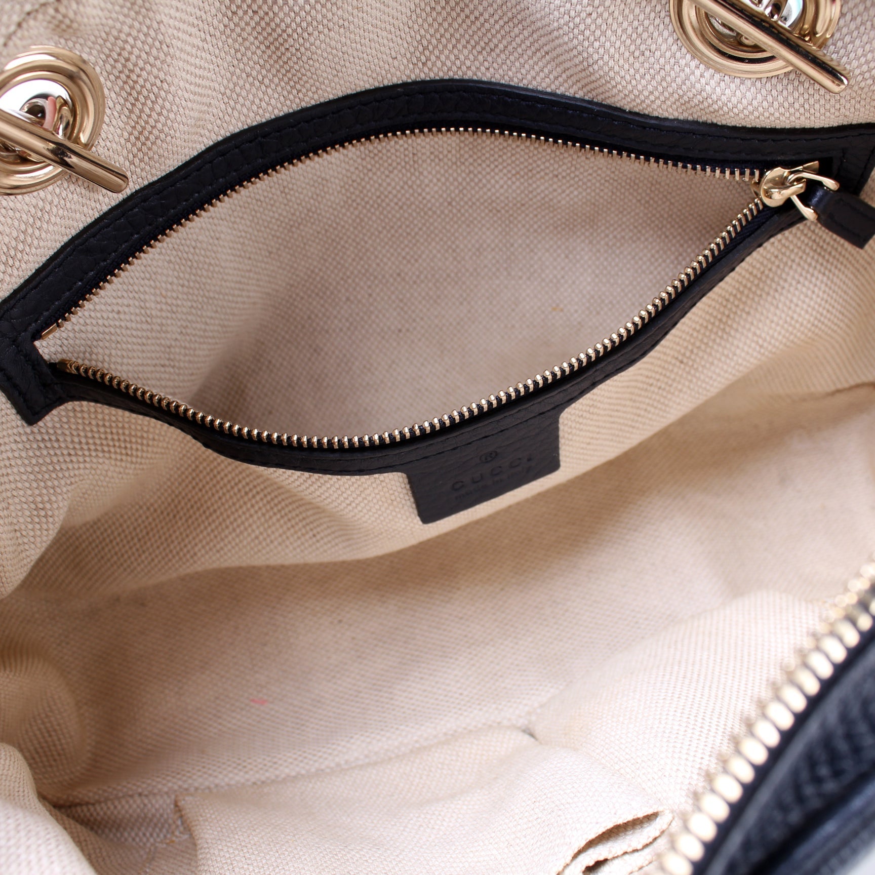 308983 Soho Chain Shoulder Bag lbcase
