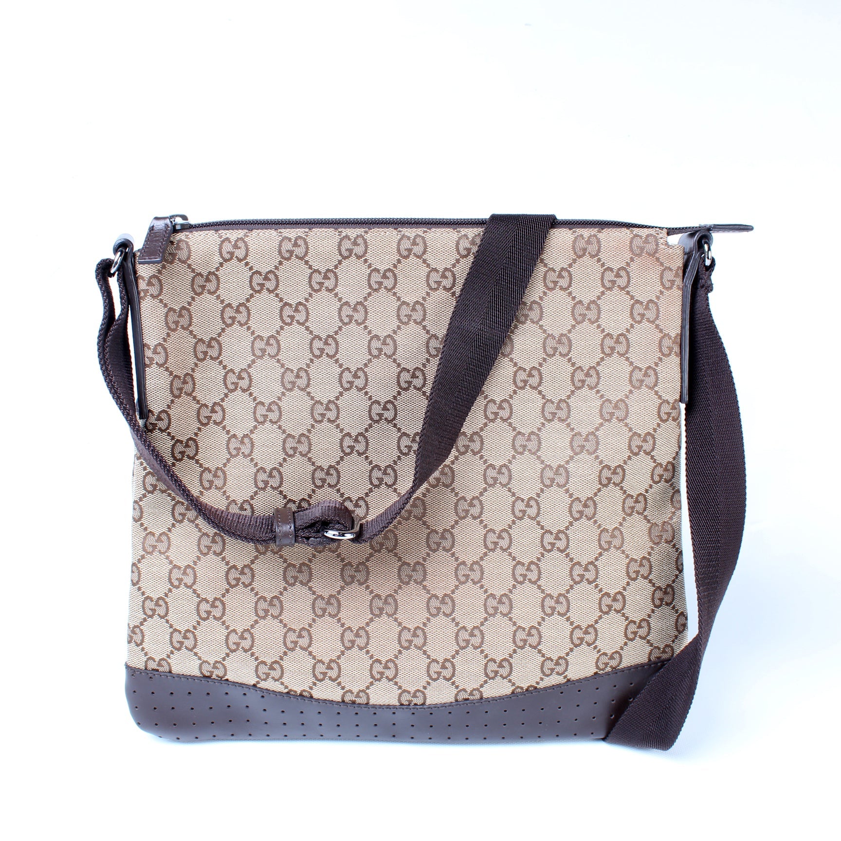 145857 GG Canvas Flat Messenger Medium lbcase