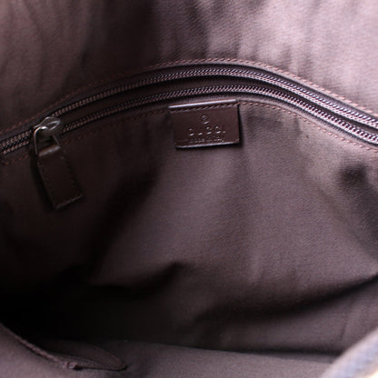145857 GG Canvas Flat Messenger Medium lbcase