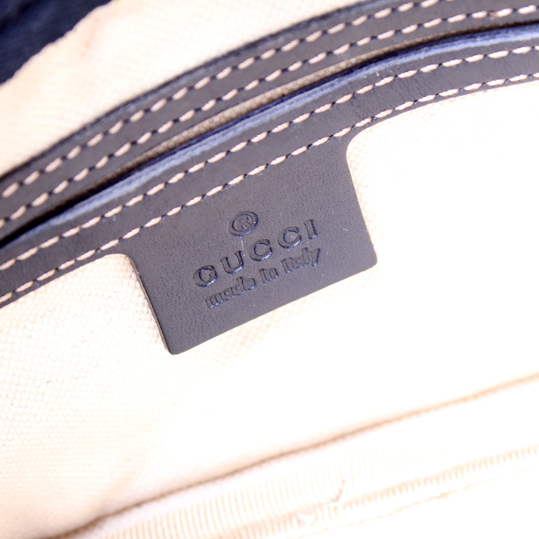 233269 GG Supreme Belt Bag lbcase