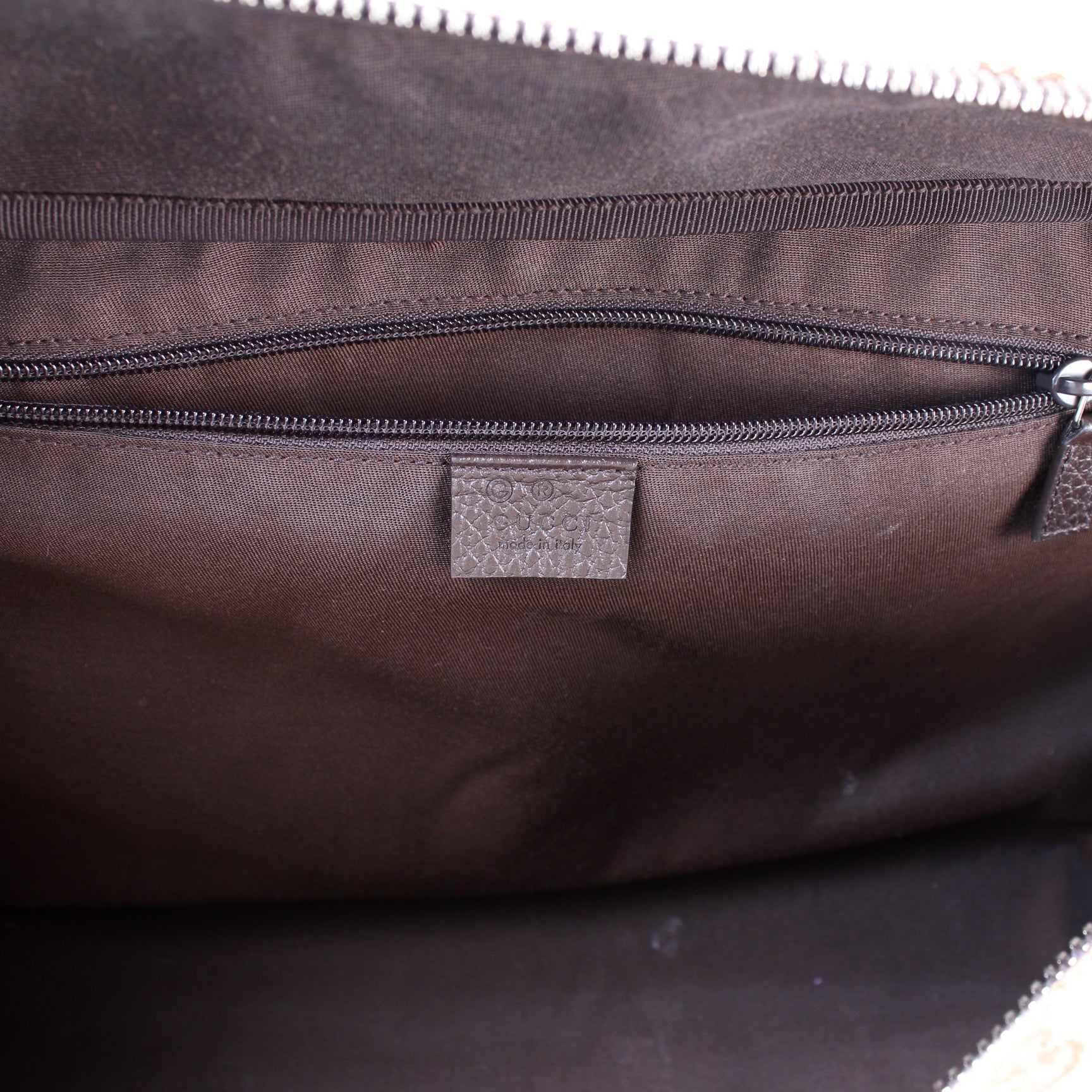 610105 GG Canvas Boston Duffle lbcase