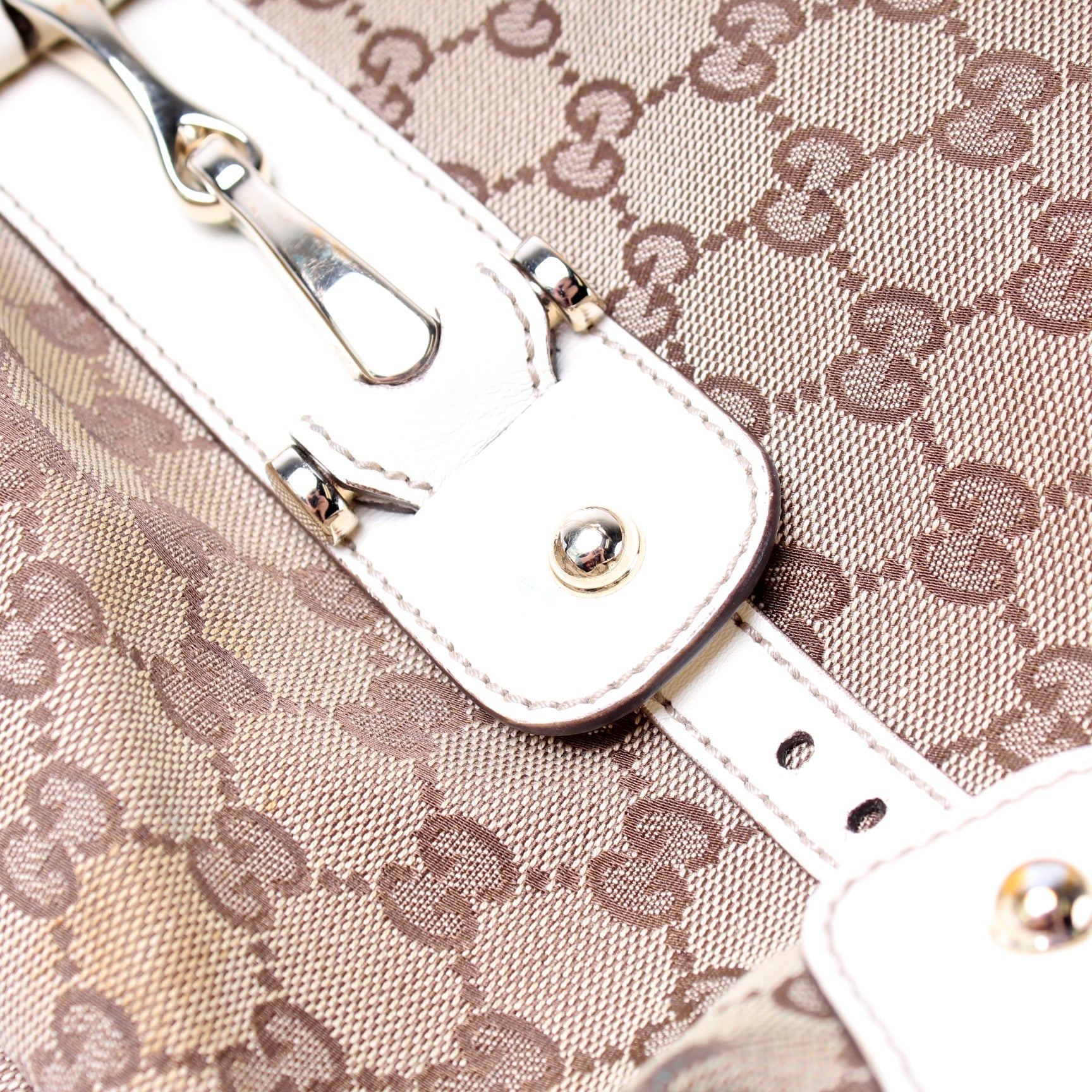 162900 Pelham Medium Tote lbcase