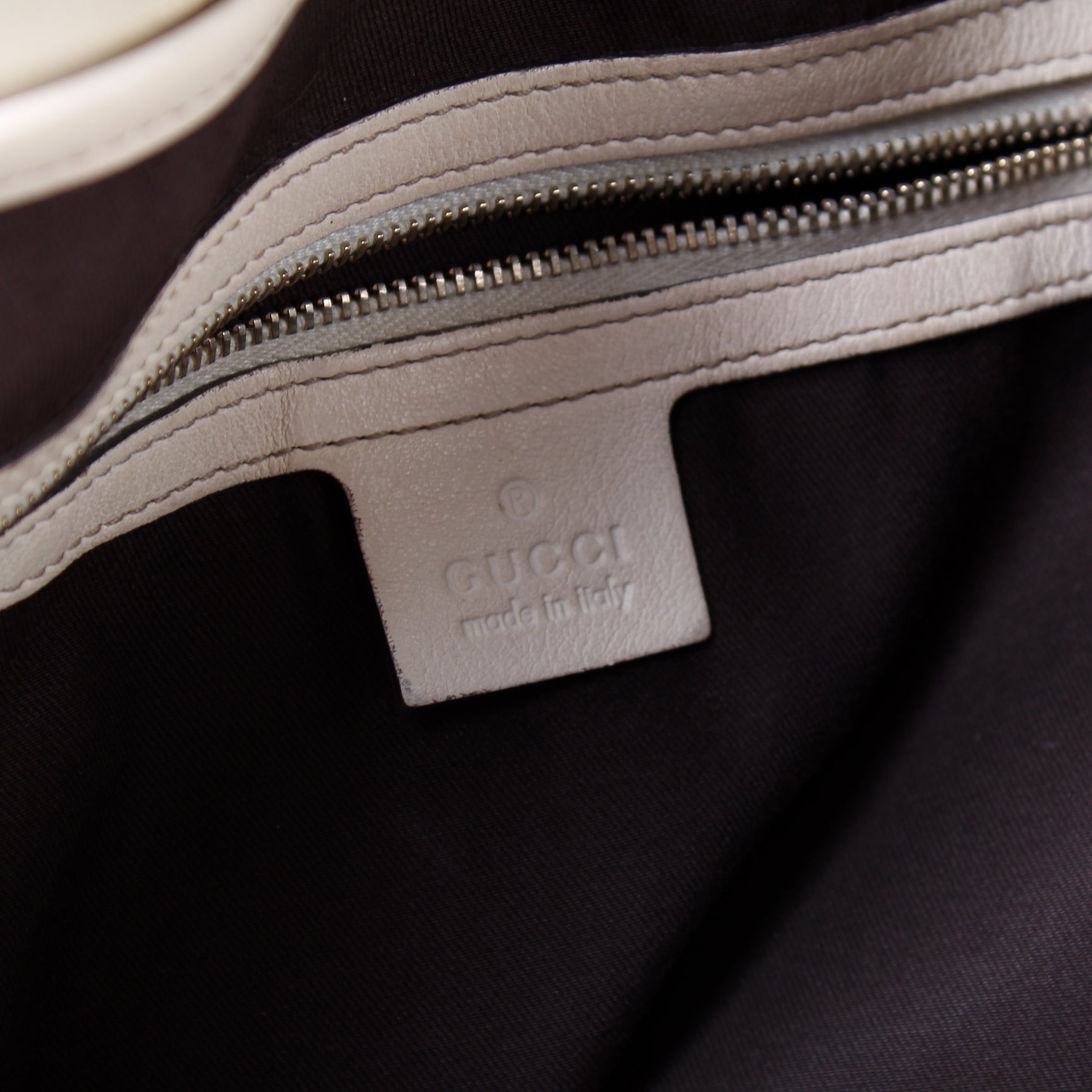 162900 Pelham Medium Tote lbcase