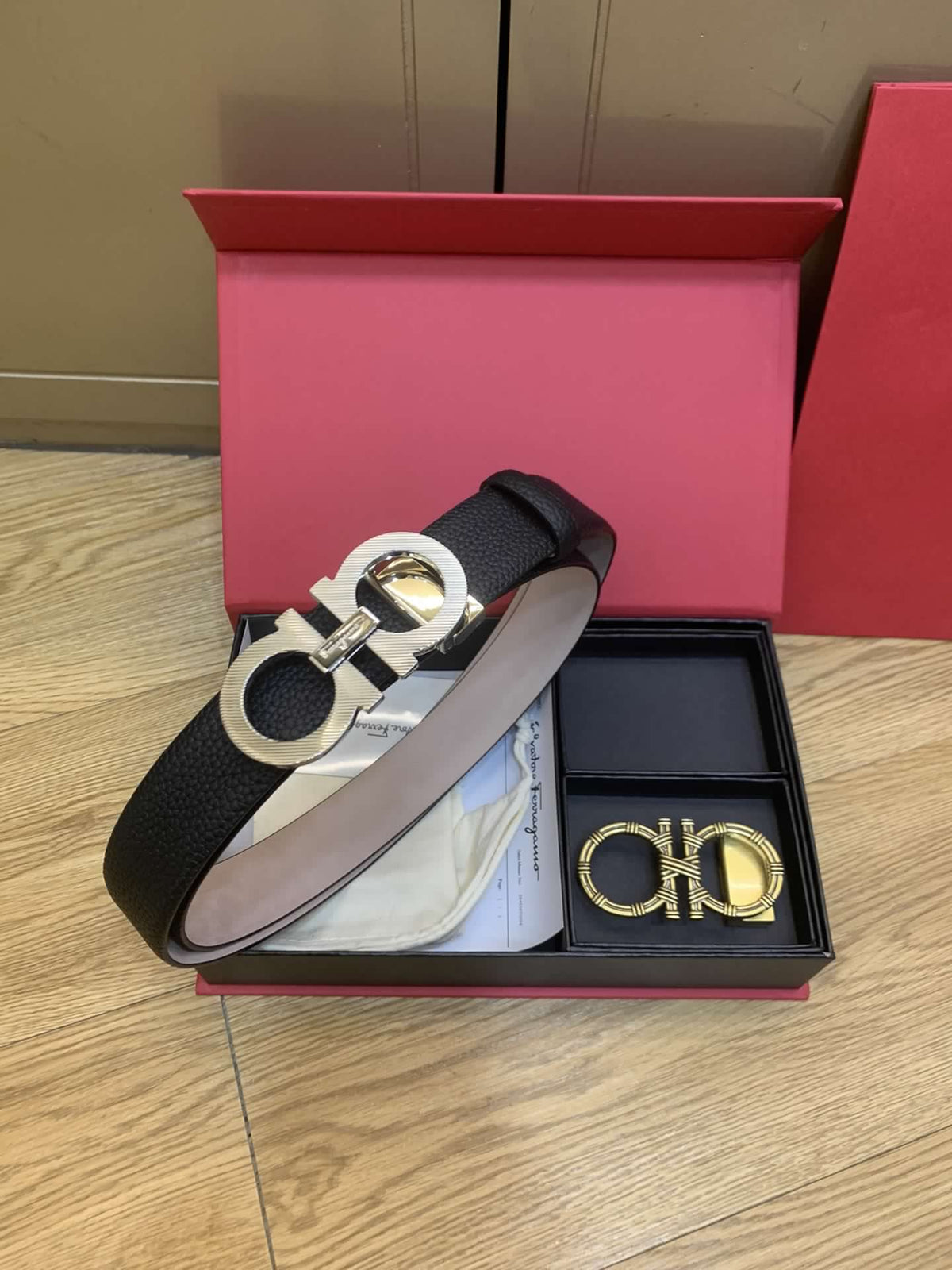 Salvatore Ferragamo Belt lbcase