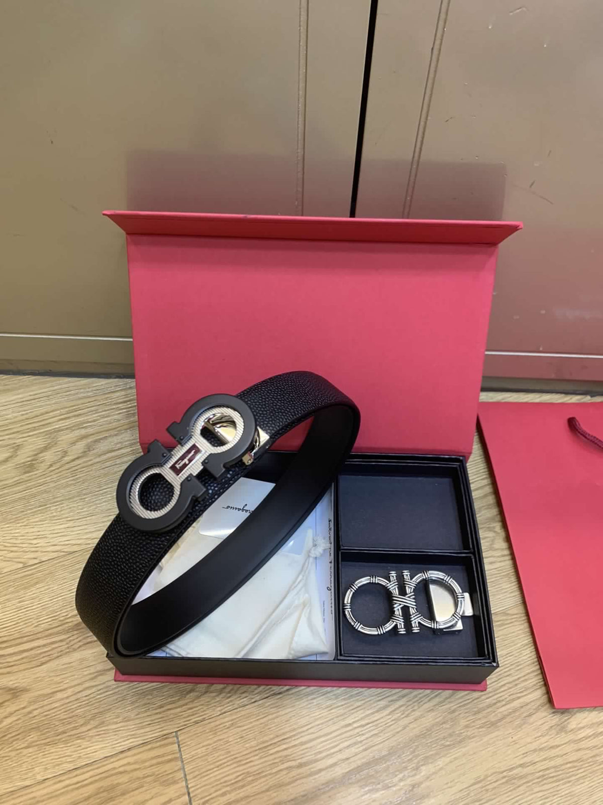 Salvatore Ferragamo Belt lbcase