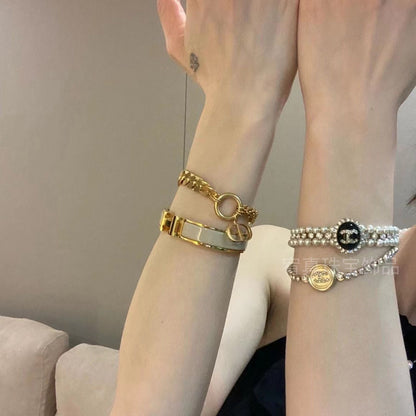 Xiaoxiang Feng Rhinestone Chain Bracelet lbcase