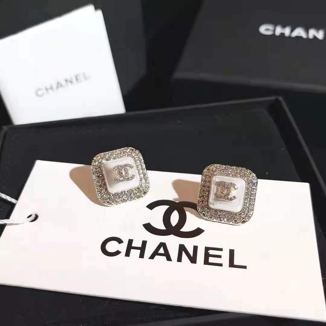 Silver Diamond Earrings lbcase