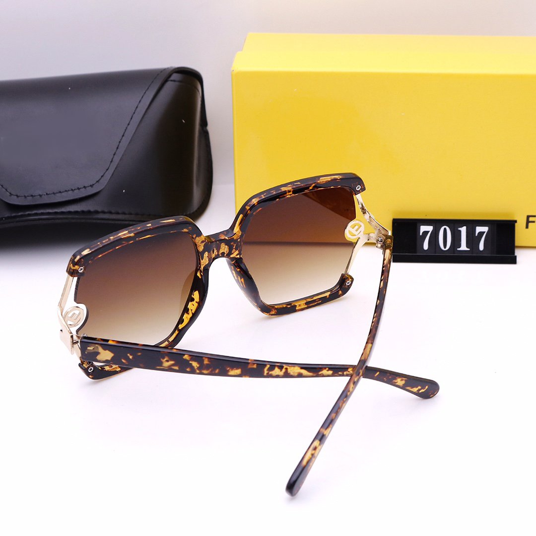 2021 Fashion Women Sunglasses lbcase