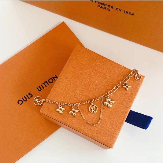 New fashion four-leaf clover bracelet lbcase