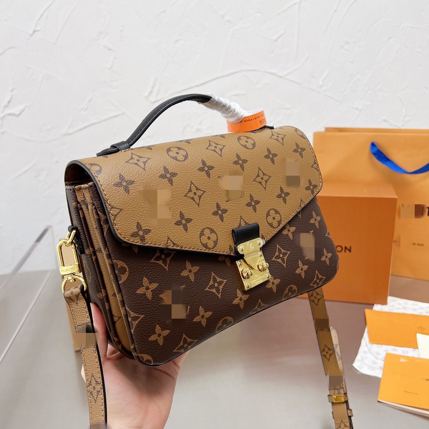 2022 new European and American retro postman bag lbcase