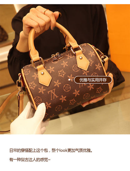 2022 new leather reading pillow handbag lbcase