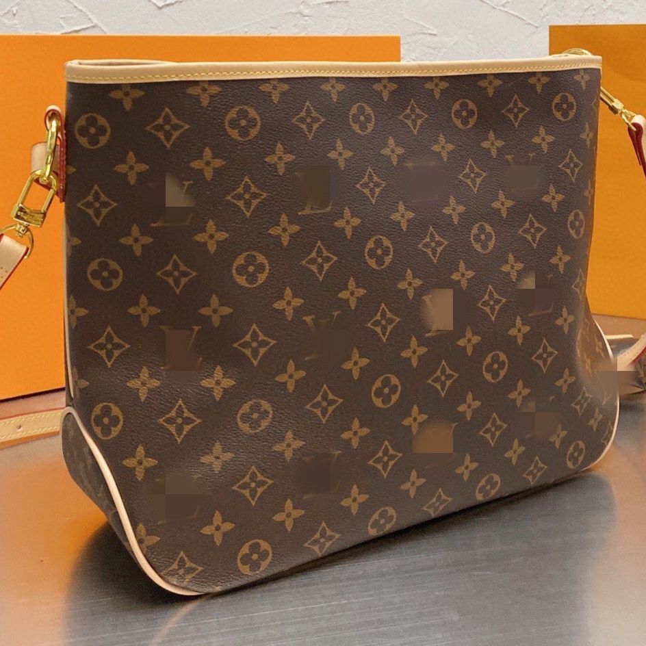 2022 new one-shoulder diagonal handbag lbcase