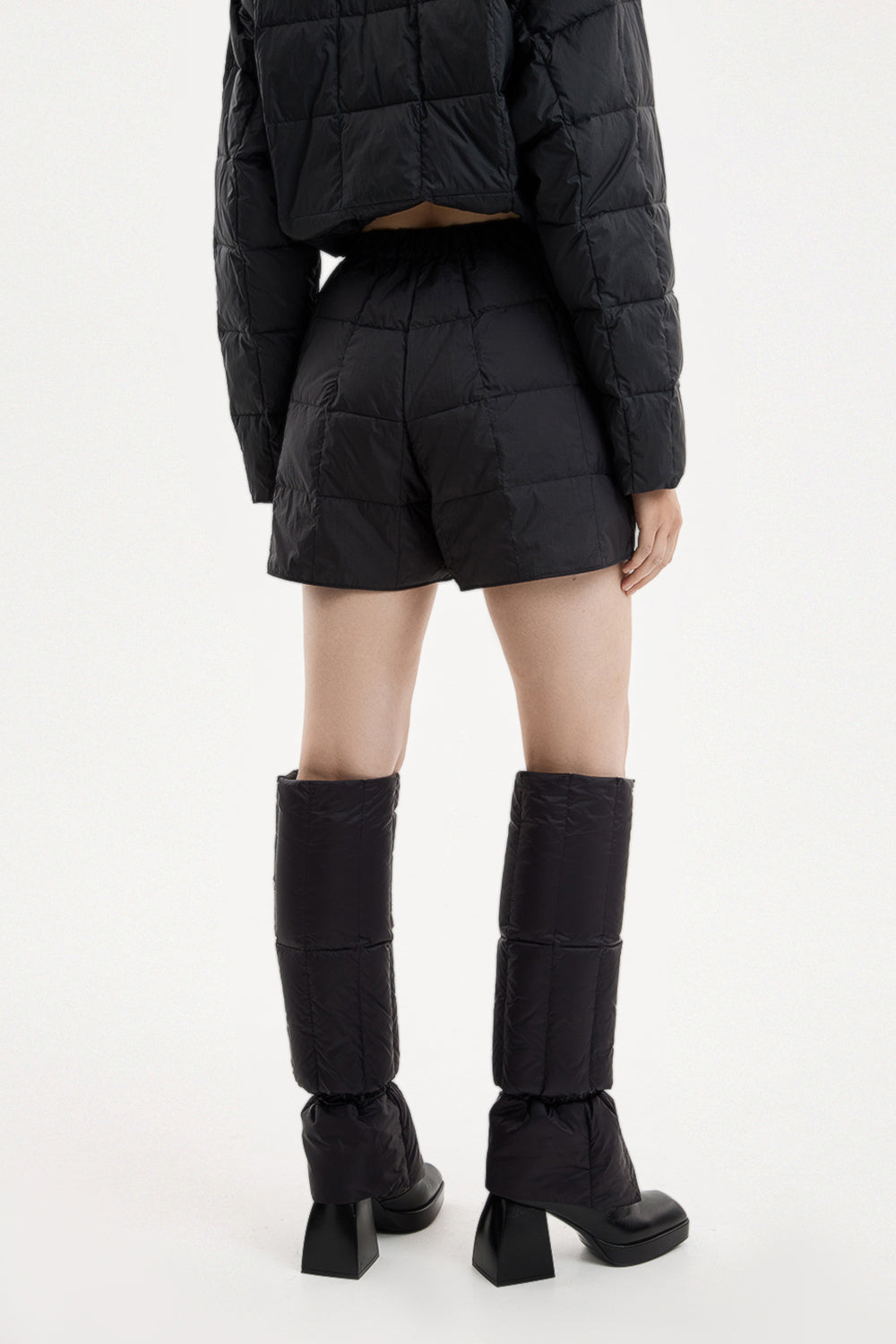 Down Shorts Micro Black