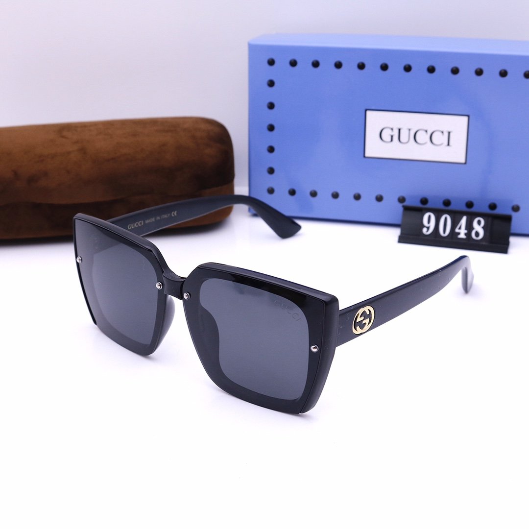TRENDY SUNGLASSES FOR MEN AND WOMEN lbcase