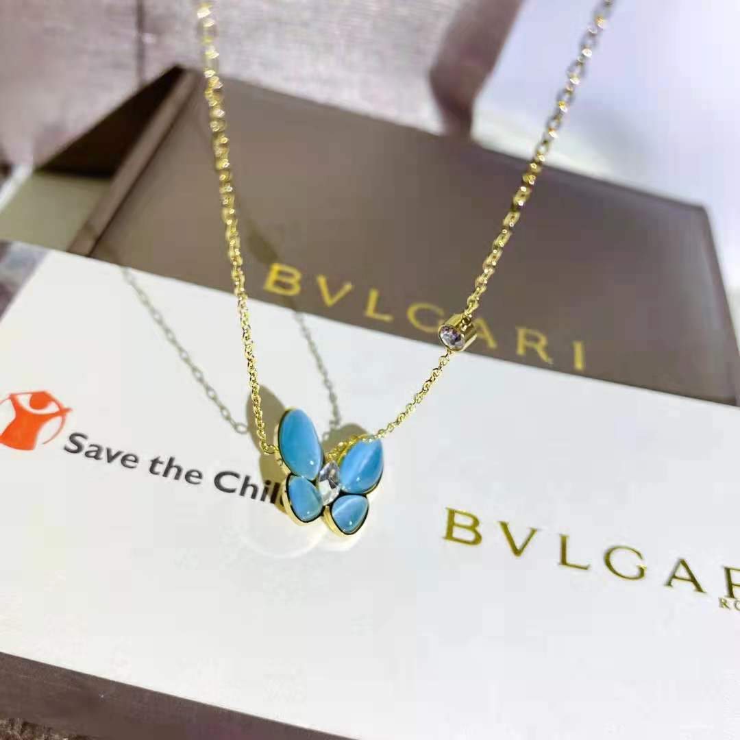 Cat's Eye Butterfly Necklace lbcase